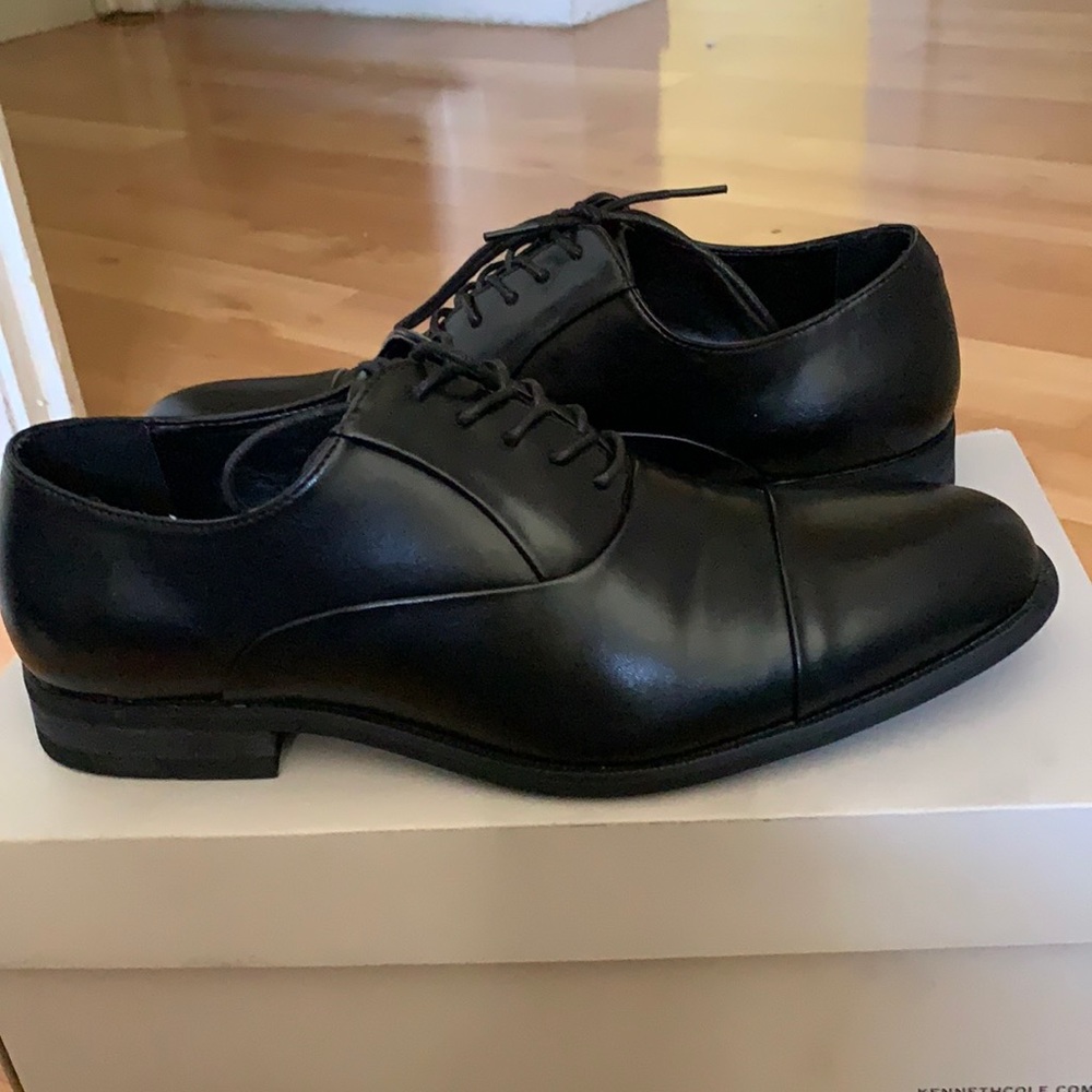 Reaction Kenneth Cole -Kylar Lacr Up